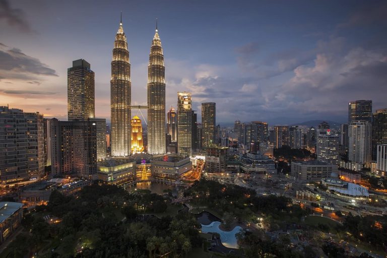 Experience the Glamour and Excitement of Kuala Lumpur’s Elite Companions